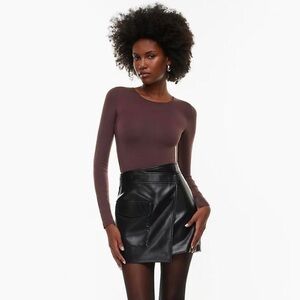 Aritzia Long Sleeve Top in Dark Brown